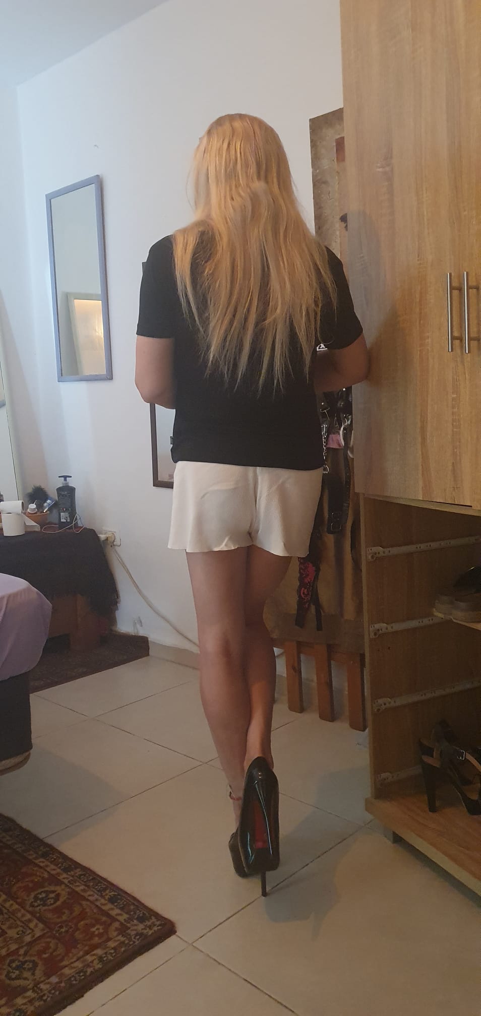 בתל אביב-אישה מפתיעה