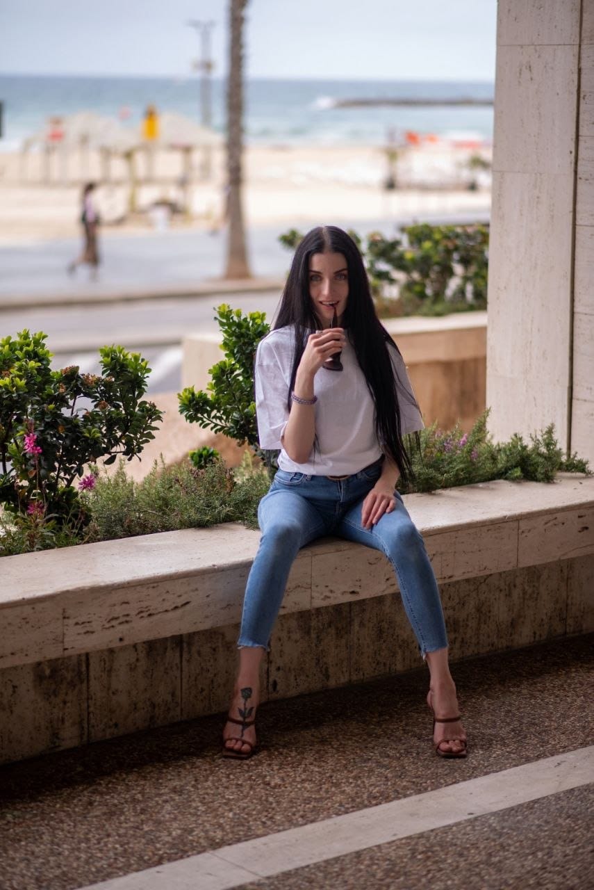 ליזה – בתל אביב-בחורה מושלמת בת 25 חטובה