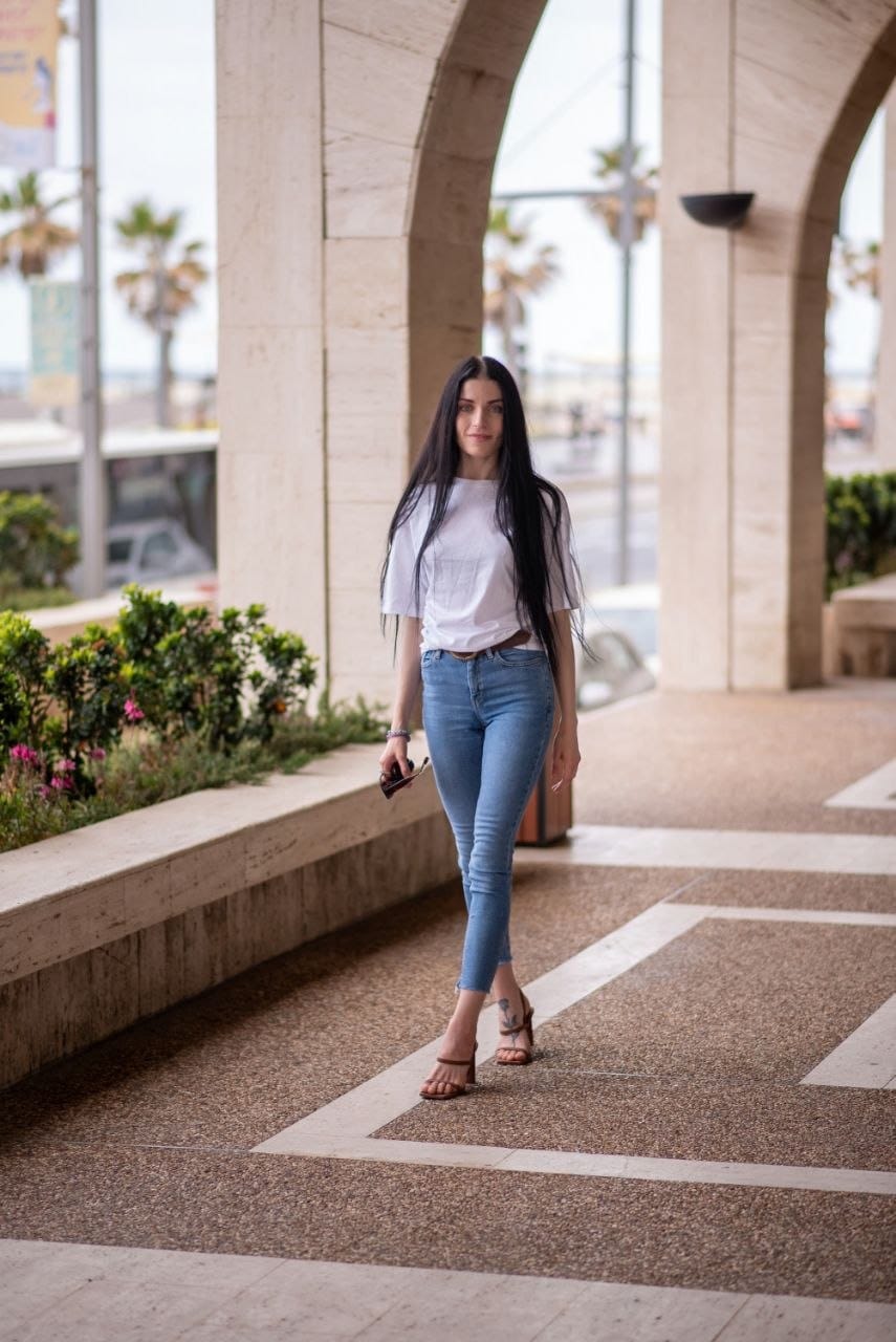 ליזה – בתל אביב-בחורה מושלמת בת 25 חטובה