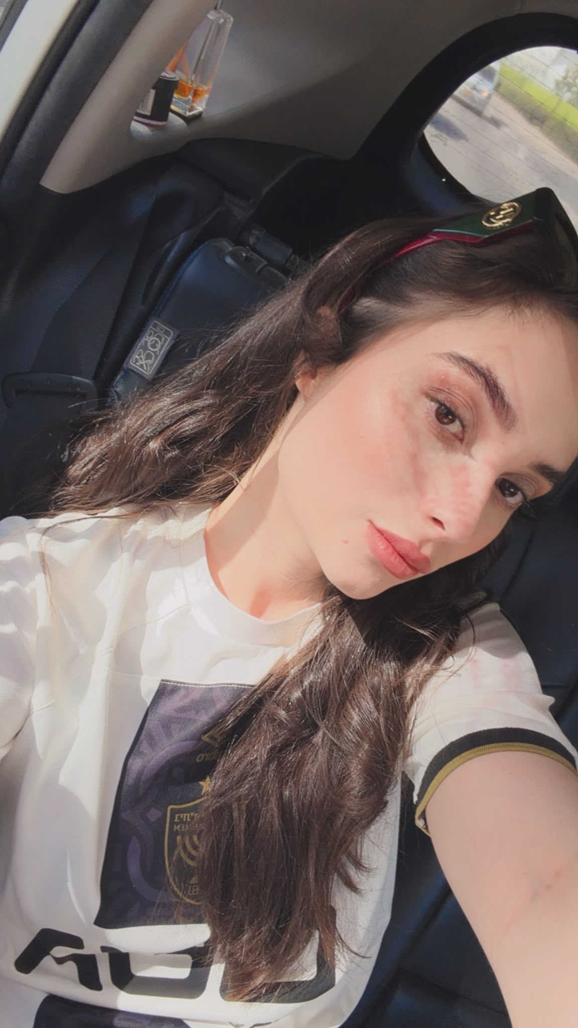 שושנה חדשה – בת 20 תיירת מברזיל – בחיפה